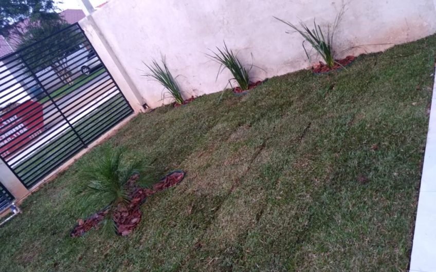 Bairro Iguaçu 3 quartos terreno 8 x 24