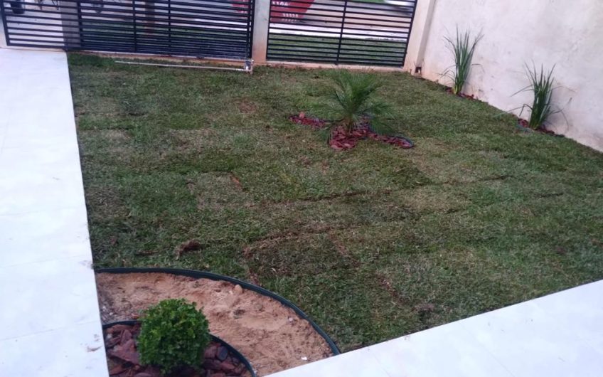 Bairro Iguaçu 3 quartos terreno 8 x 24