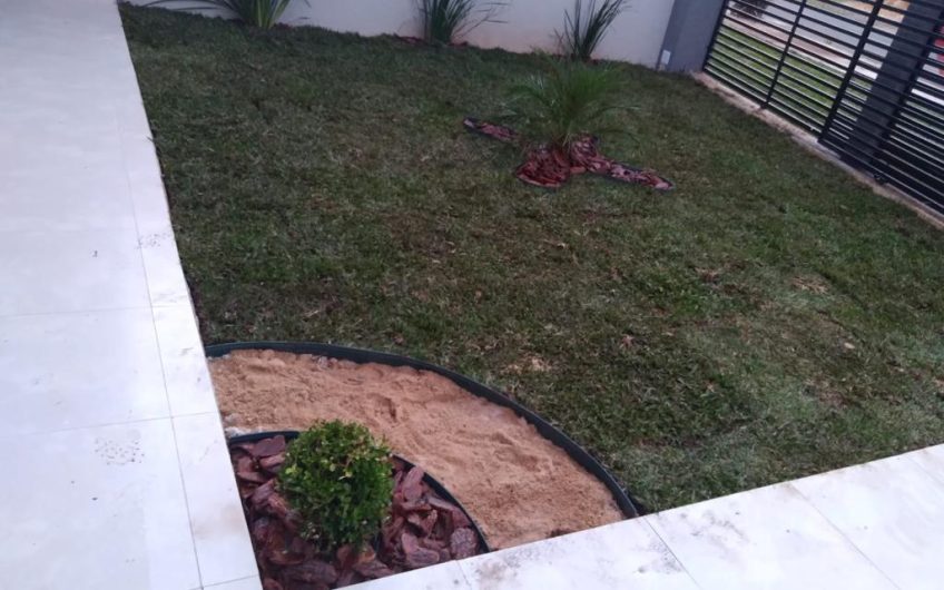 Bairro Iguaçu 3 quartos terreno 8 x 24