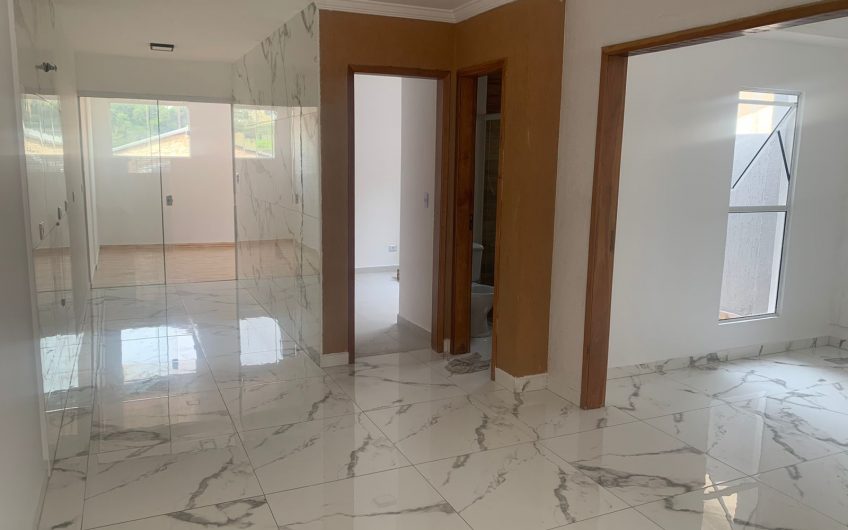 casa em oTima localizaçao bairro Naçoes Fazenda Rio Grande